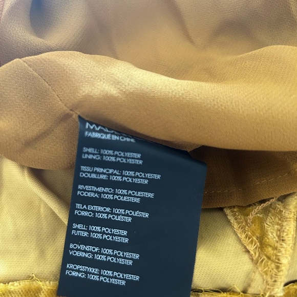 Velvet Camisole NWT Club Monaco Size Small Gold - Picture 4 of 4